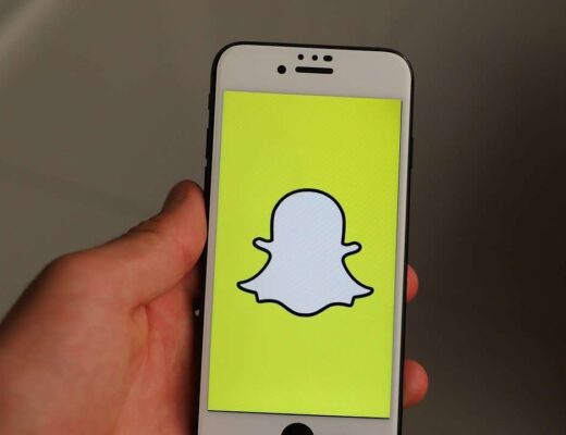 Snapchat faces global outage, users unable to send or receive messages