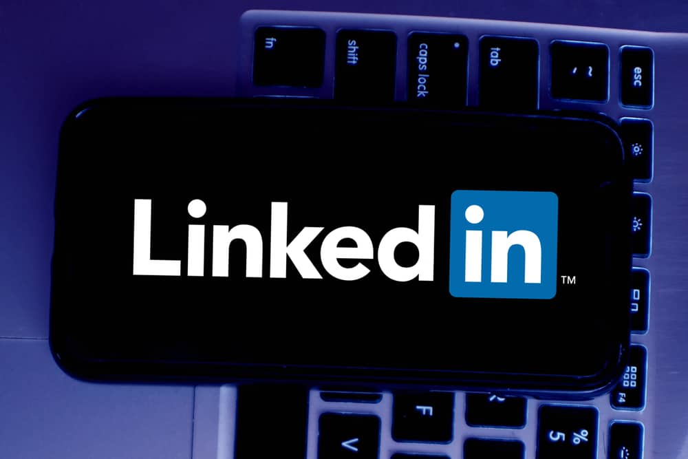 How to Use LinkedIn Easy Apply to Get Interviews